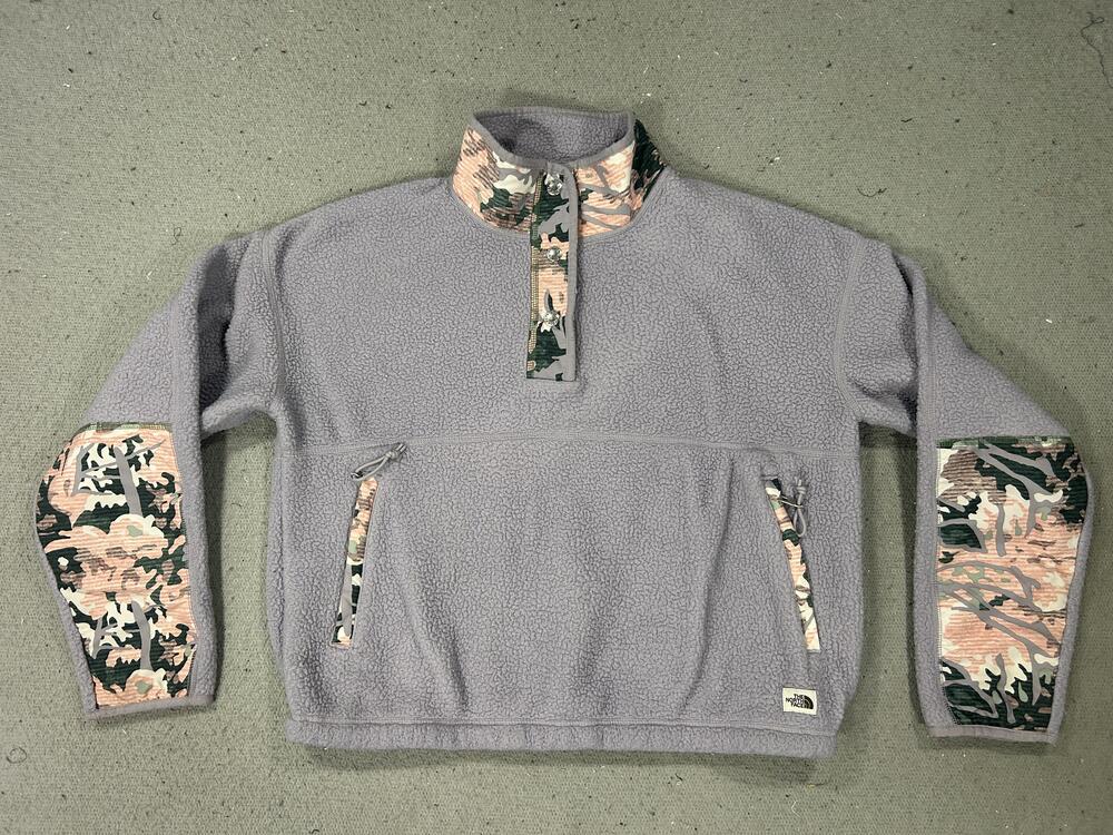 The North Face Jacket Womens Medium Gray Camo Fleece Pullover Hiking Outdoors